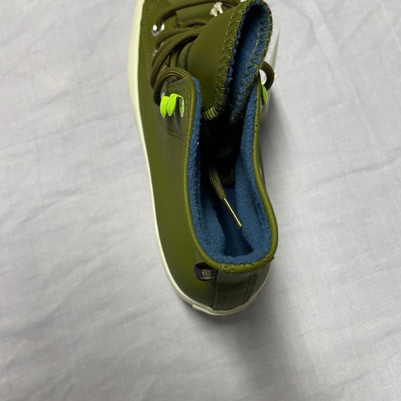 Chuck Taylor All Star Lugged Winter from Converse - Picture 5 of 11